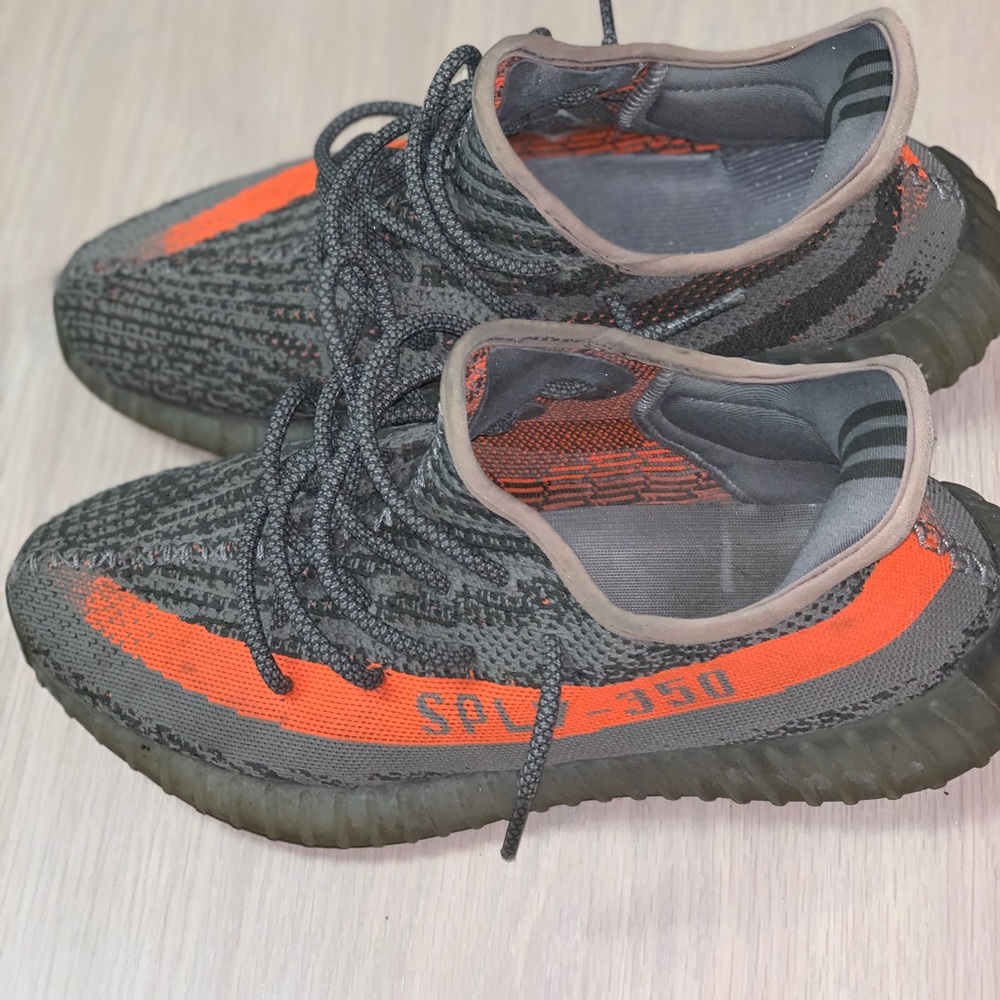 Belugas Yeezy 350 V2 boost Size 11
